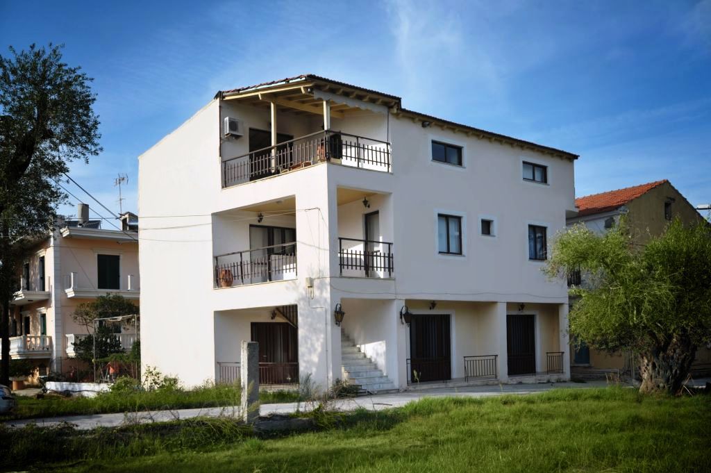 Virginia'S Beachfront Apartments Kávos المظهر الخارجي الصورة